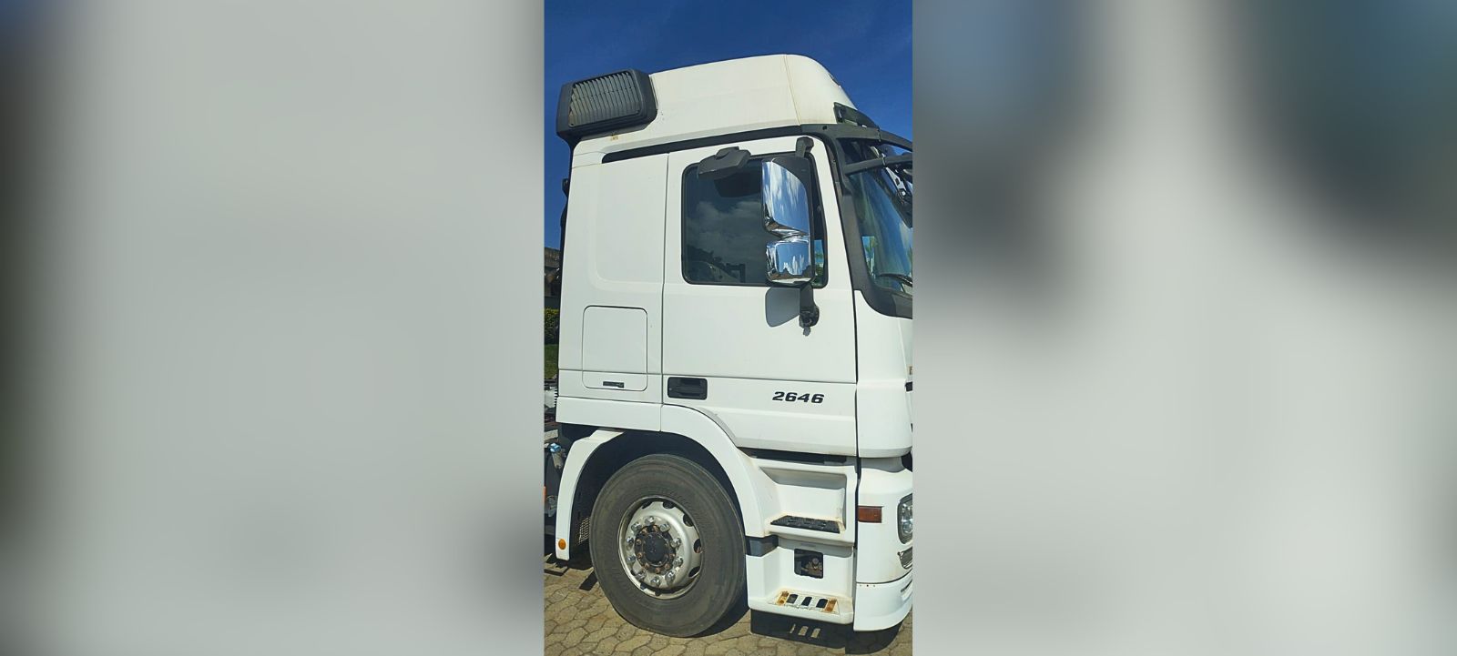 Mercedes-Benz 2646, ano 2013, 6×4, semi automático
